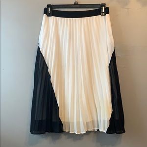 Pleated chiffon a-line skirt, black & white